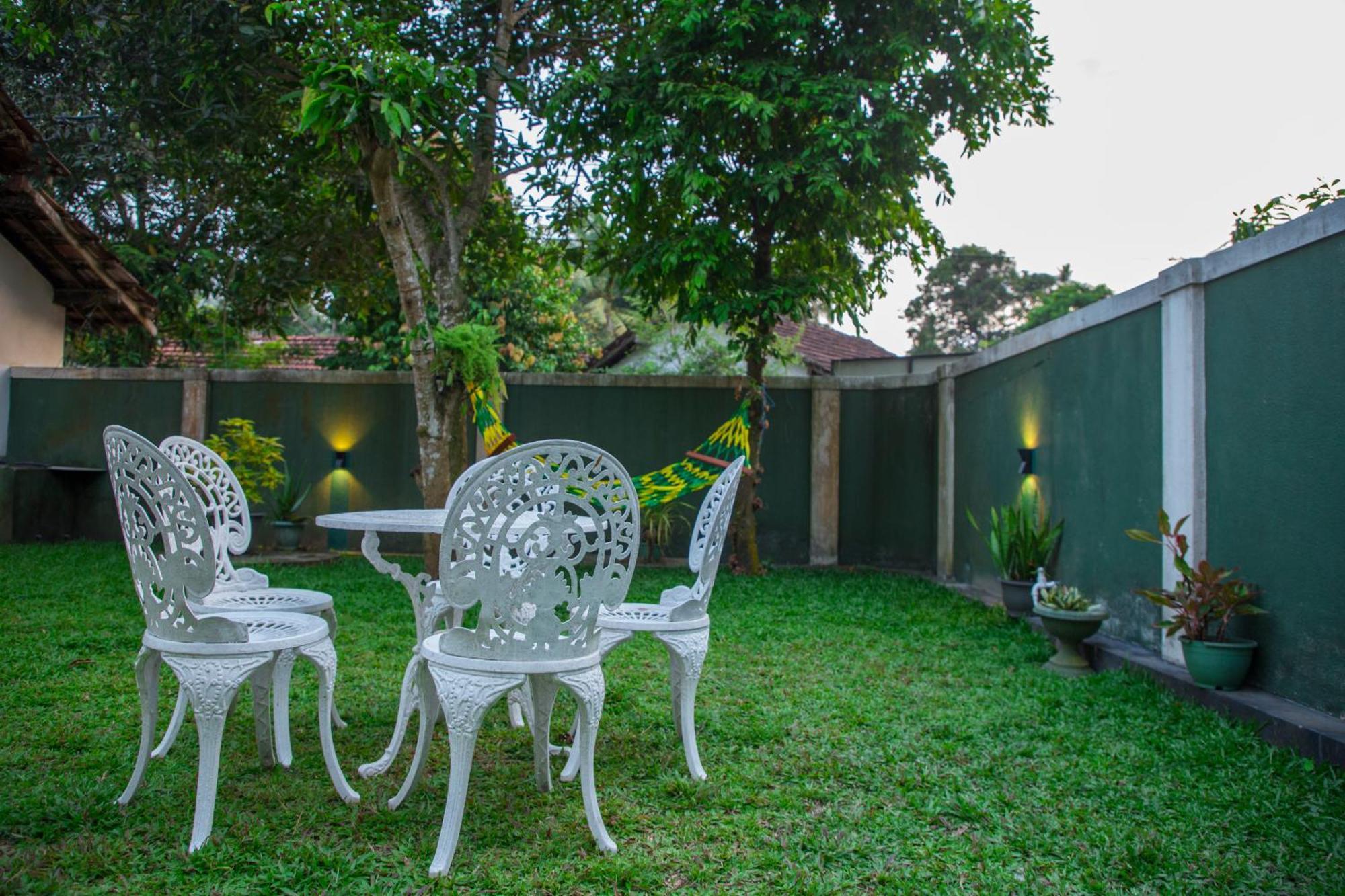 C Son Villa Bentota Exterior photo