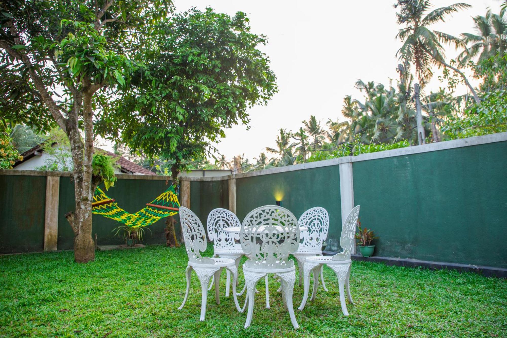C Son Villa Bentota Exterior photo