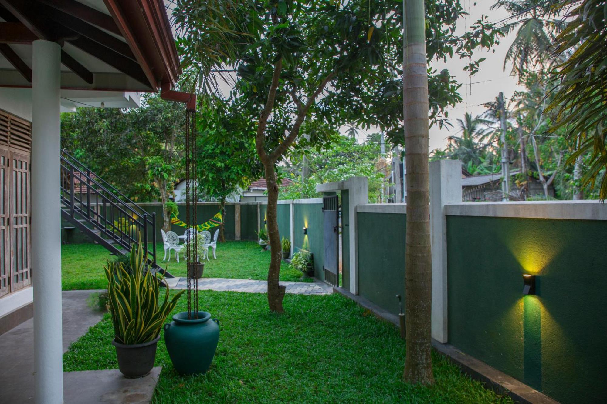 C Son Villa Bentota Exterior photo